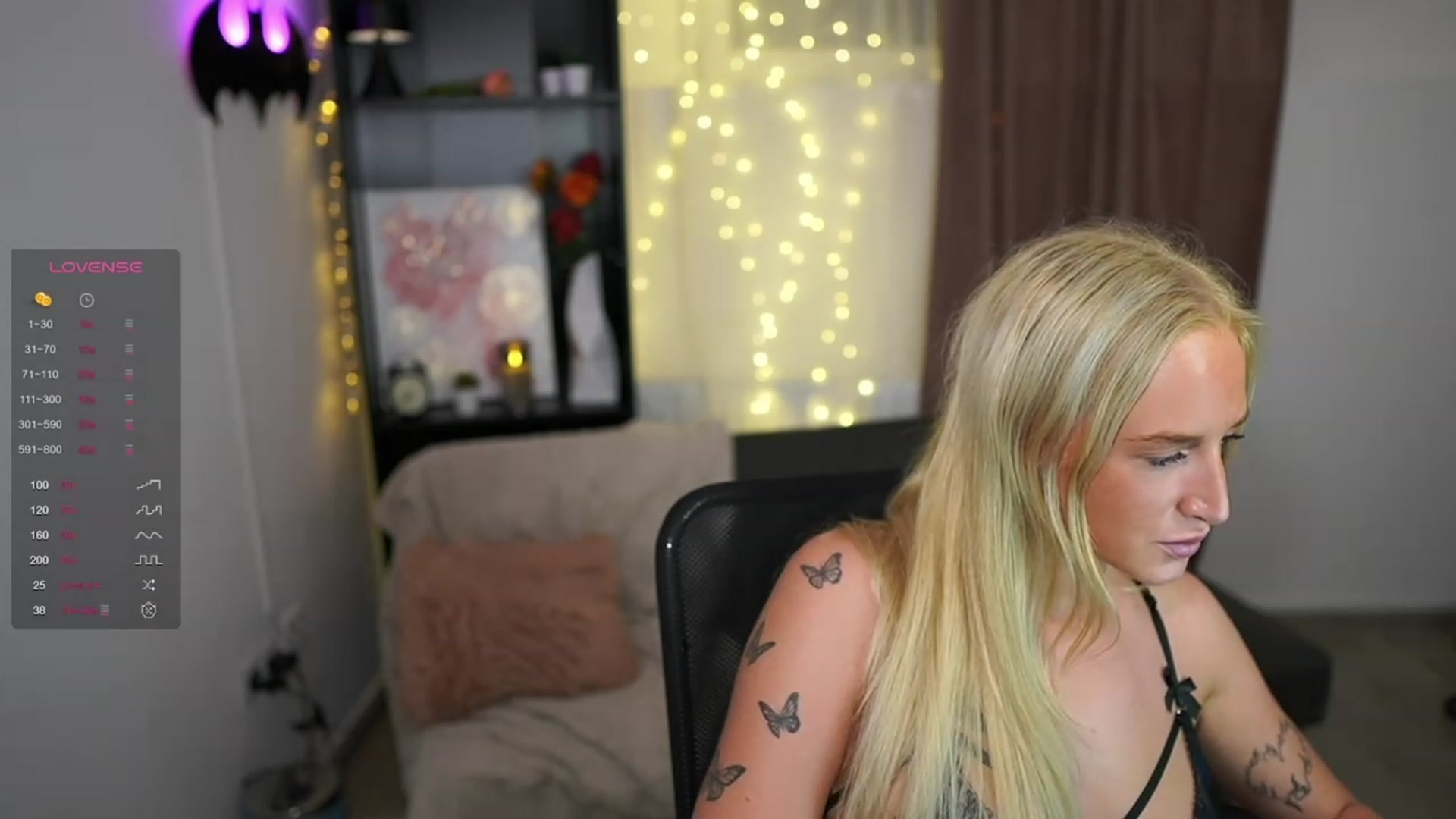Gallery image thumbnail from NicoletteShea's myfreecams stream on, 09/19/2023, 22:33 image 20 of 20