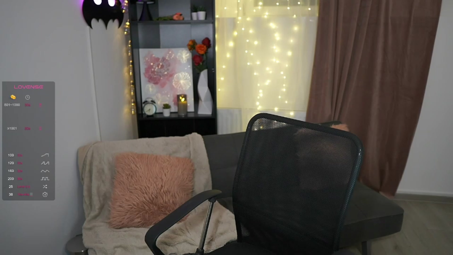 Gallery image thumbnail from NicoletteShea's myfreecams stream on, 09/22/2023, 20:06 image 19 of 20