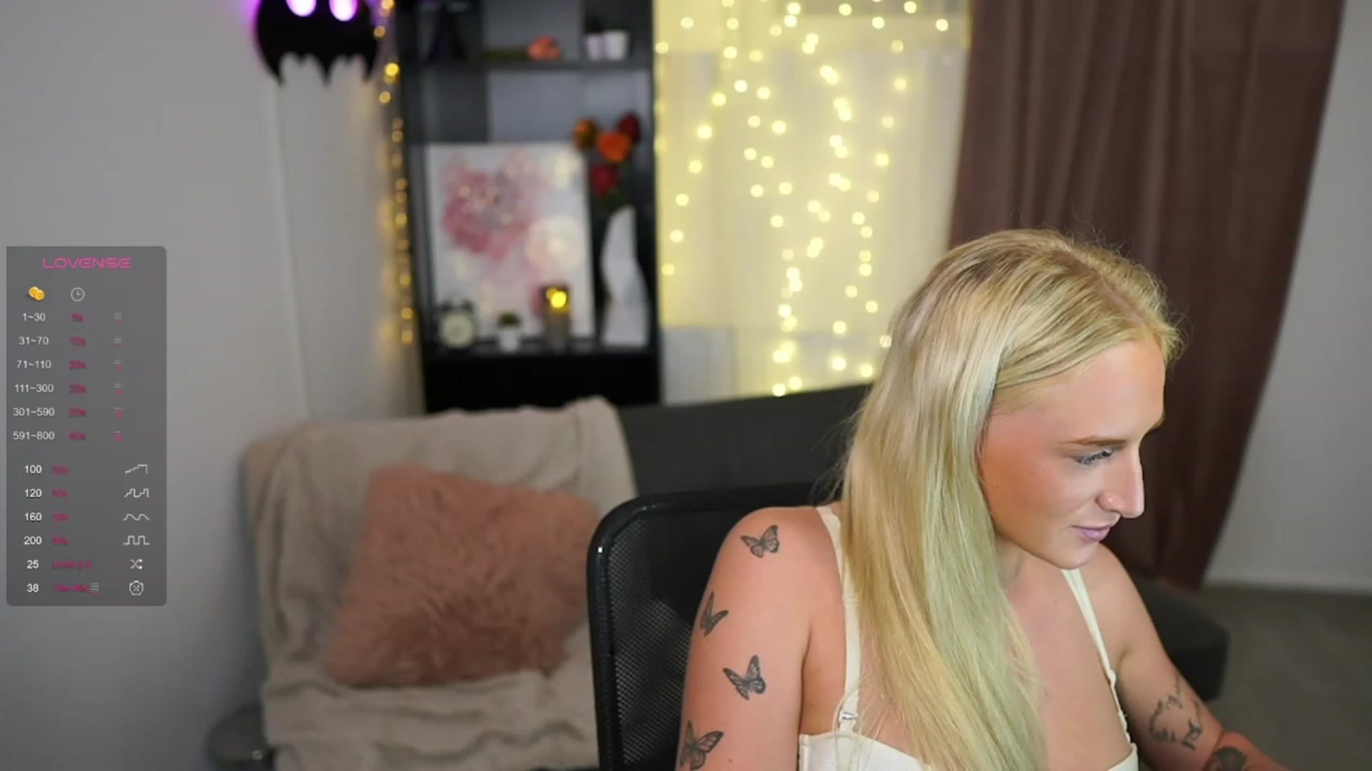 Gallery image thumbnail from NicoletteShea's myfreecams stream on, 09/22/2023, 21:41 image 18 of 20