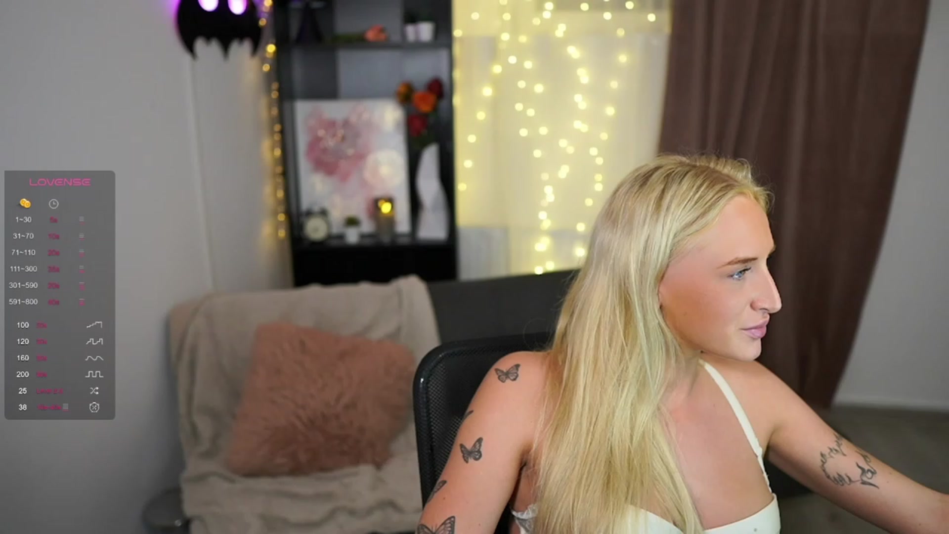 Gallery image thumbnail from NicoletteShea's myfreecams stream on, 09/22/2023, 21:41 image 12 of 20