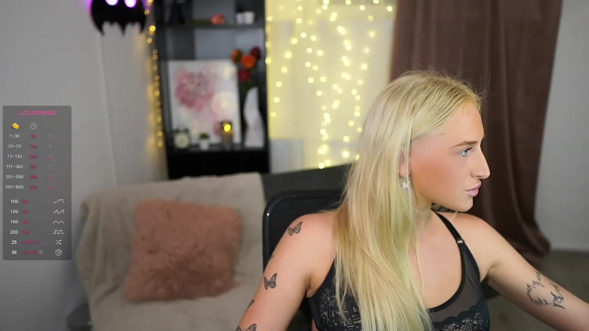 Gallery image thumbnail from NicoletteShea's myfreecams stream on, 09/23/2023, 13:01 image 8 of 20