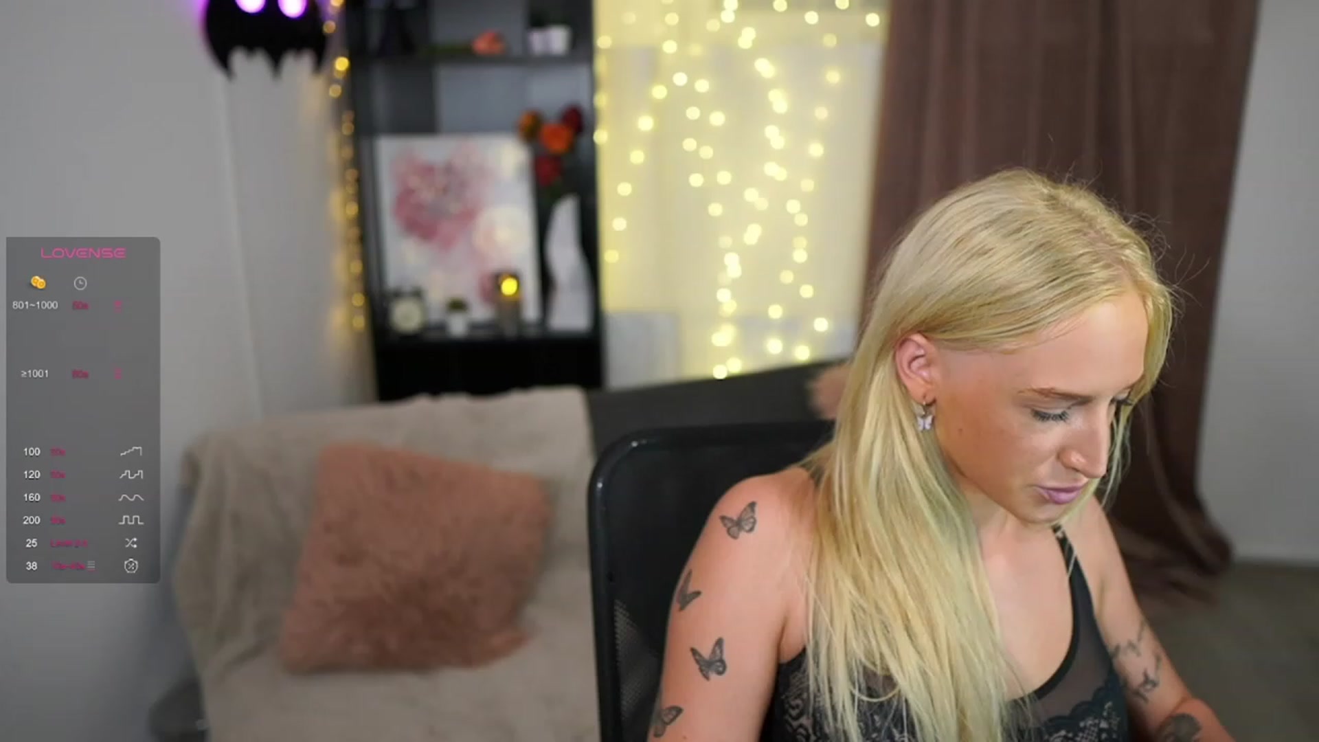 Gallery image thumbnail from NicoletteShea's myfreecams stream on, 09/23/2023, 13:01 image 19 of 20
