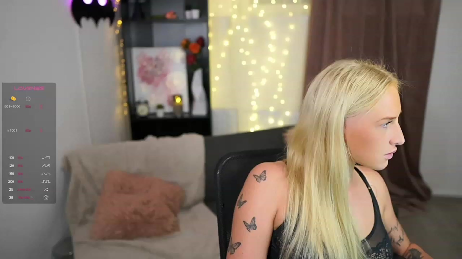 Gallery image thumbnail from NicoletteShea's myfreecams stream on, 09/23/2023, 14:24 image 17 of 20