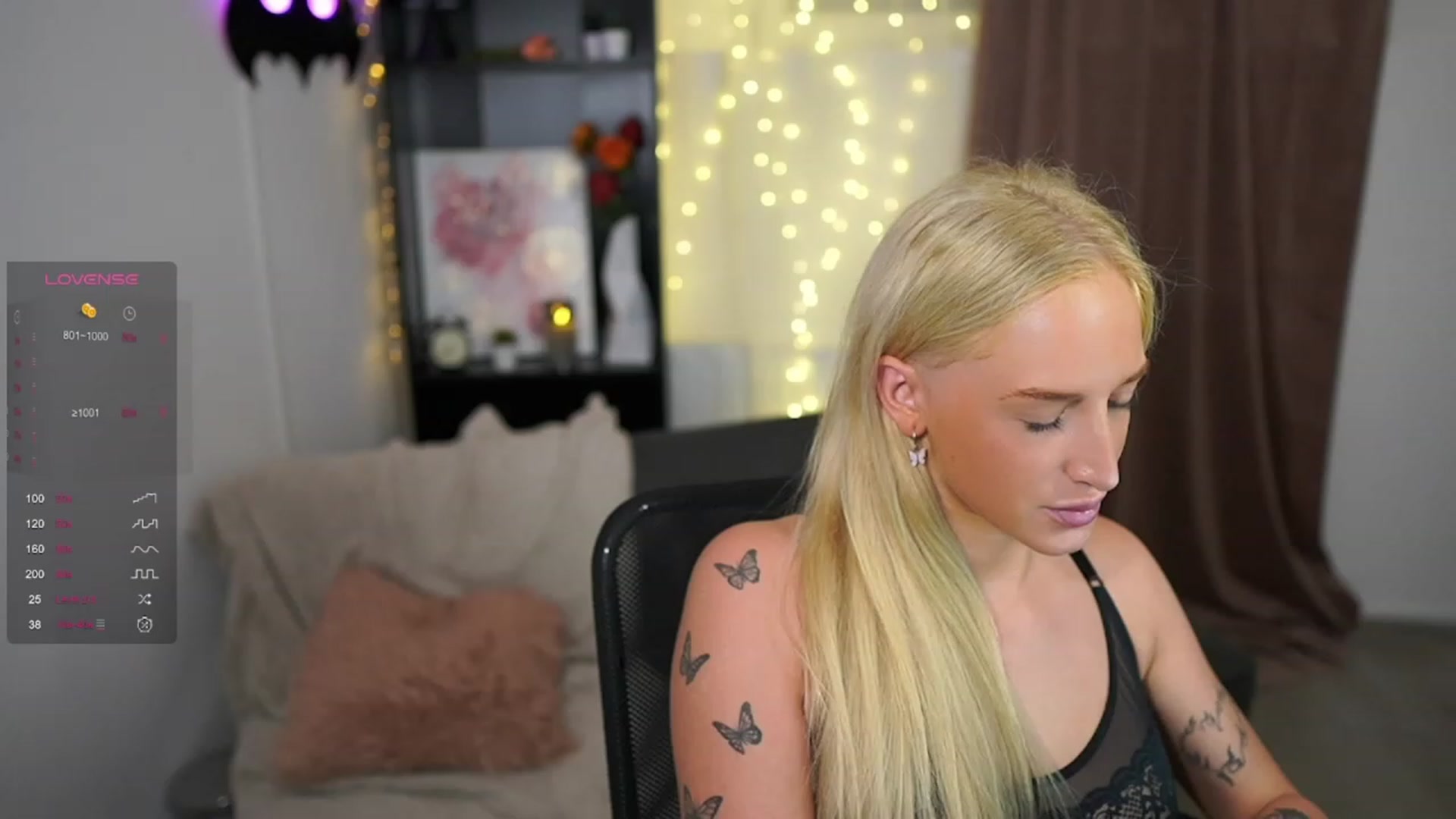 Gallery image thumbnail from NicoletteShea's myfreecams stream on, 09/23/2023, 15:09 image 4 of 20