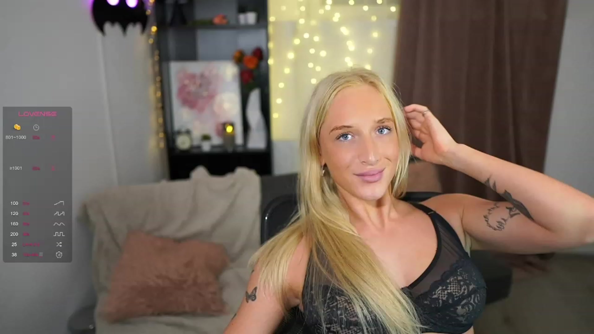 Gallery image thumbnail from NicoletteShea's myfreecams stream on, 09/23/2023, 15:53 image 15 of 20