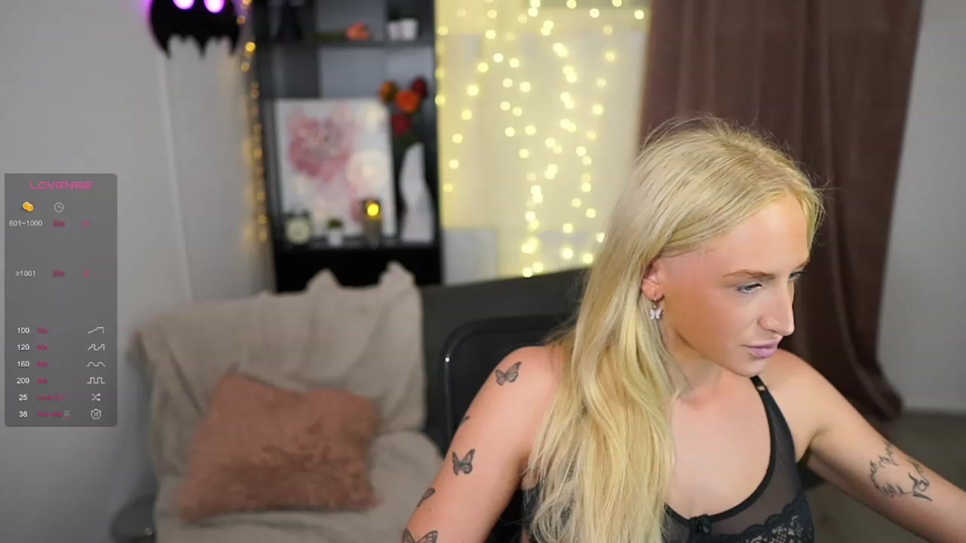 Gallery image thumbnail from NicoletteShea's myfreecams stream on, 09/23/2023, 15:53 image 2 of 20
