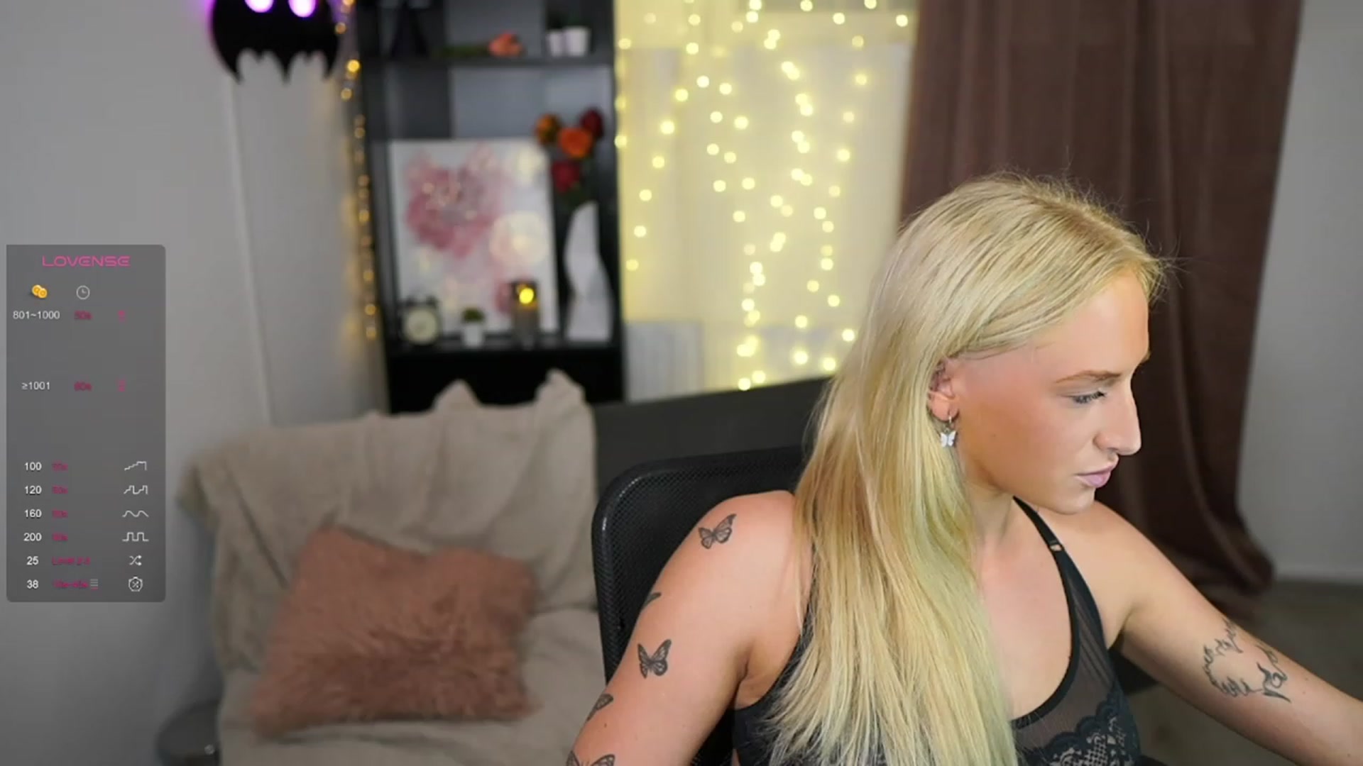 Gallery image thumbnail from NicoletteShea's myfreecams stream on, 09/23/2023, 15:53 image 1 of 20