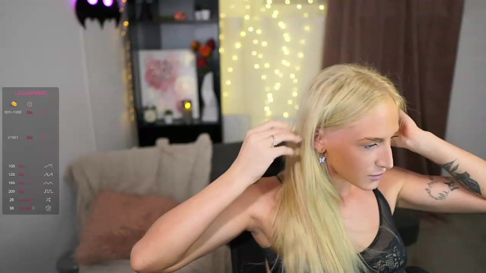 Gallery image thumbnail from NicoletteShea's myfreecams stream on, 09/23/2023, 17:05 image 19 of 20