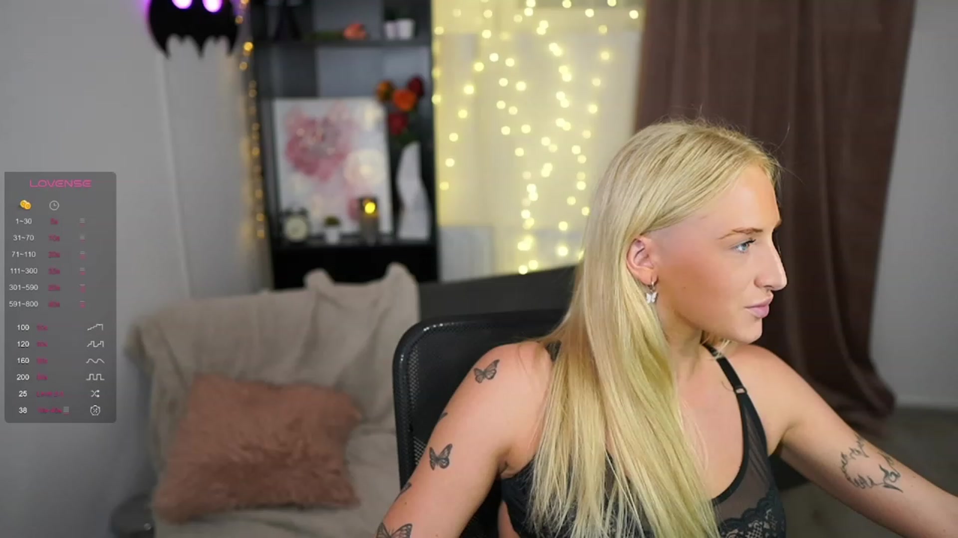 Gallery image thumbnail from NicoletteShea's myfreecams stream on, 09/23/2023, 17:05 image 3 of 20