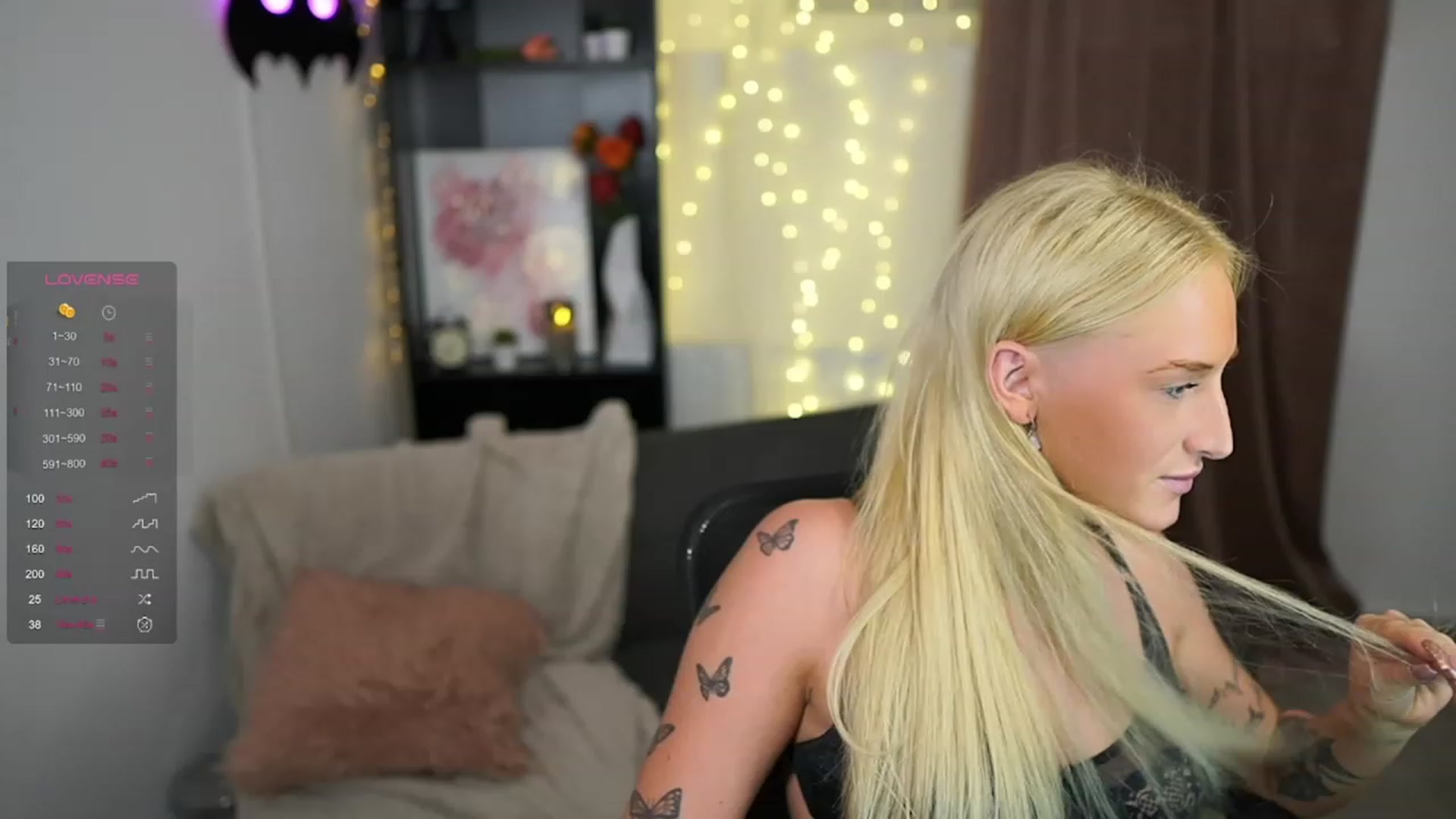 Gallery image thumbnail from NicoletteShea's myfreecams stream on, 09/23/2023, 17:05 image 17 of 20