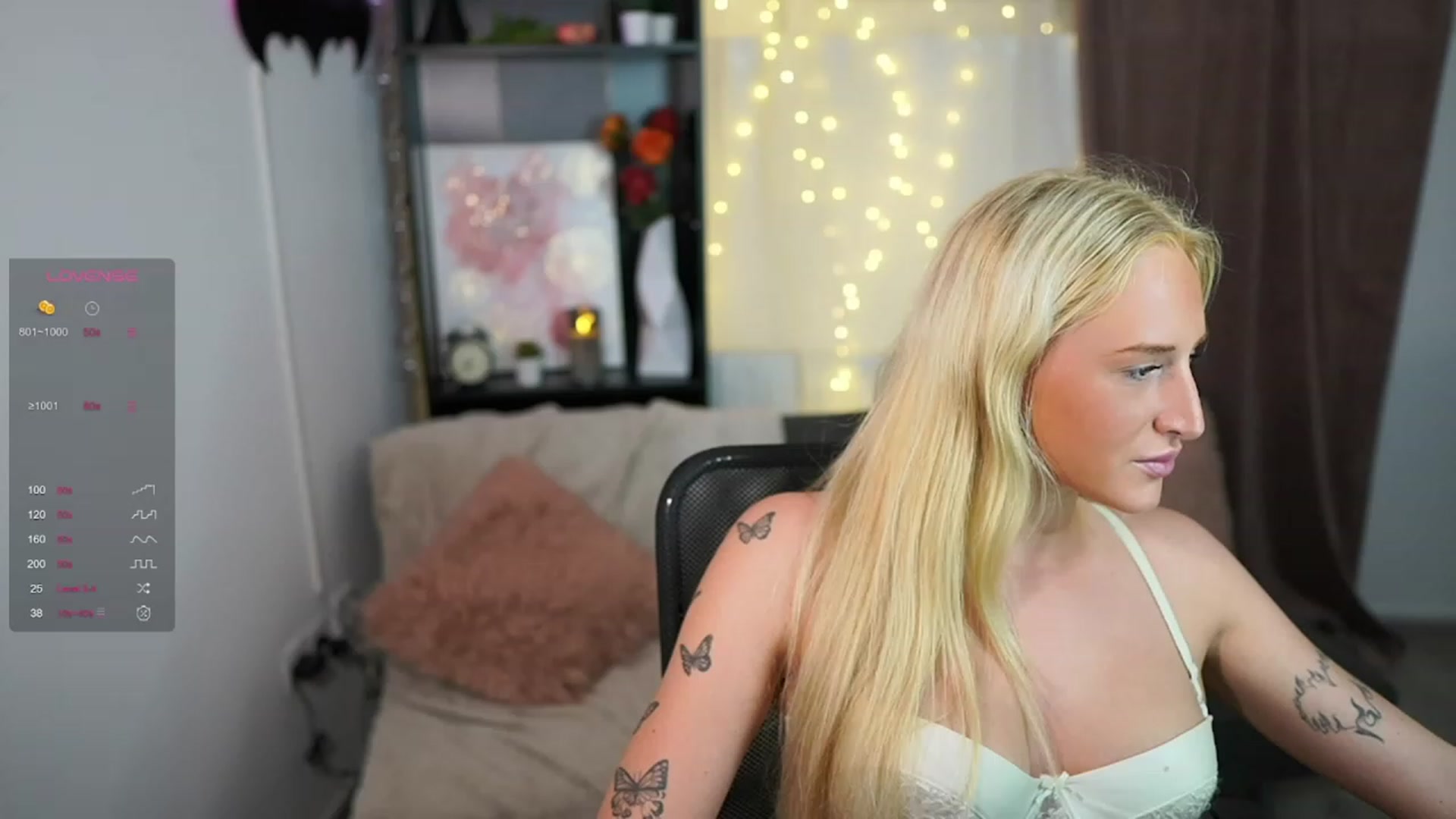 Gallery image thumbnail from NicoletteShea's myfreecams stream on, 09/26/2023, 19:23 image 11 of 20