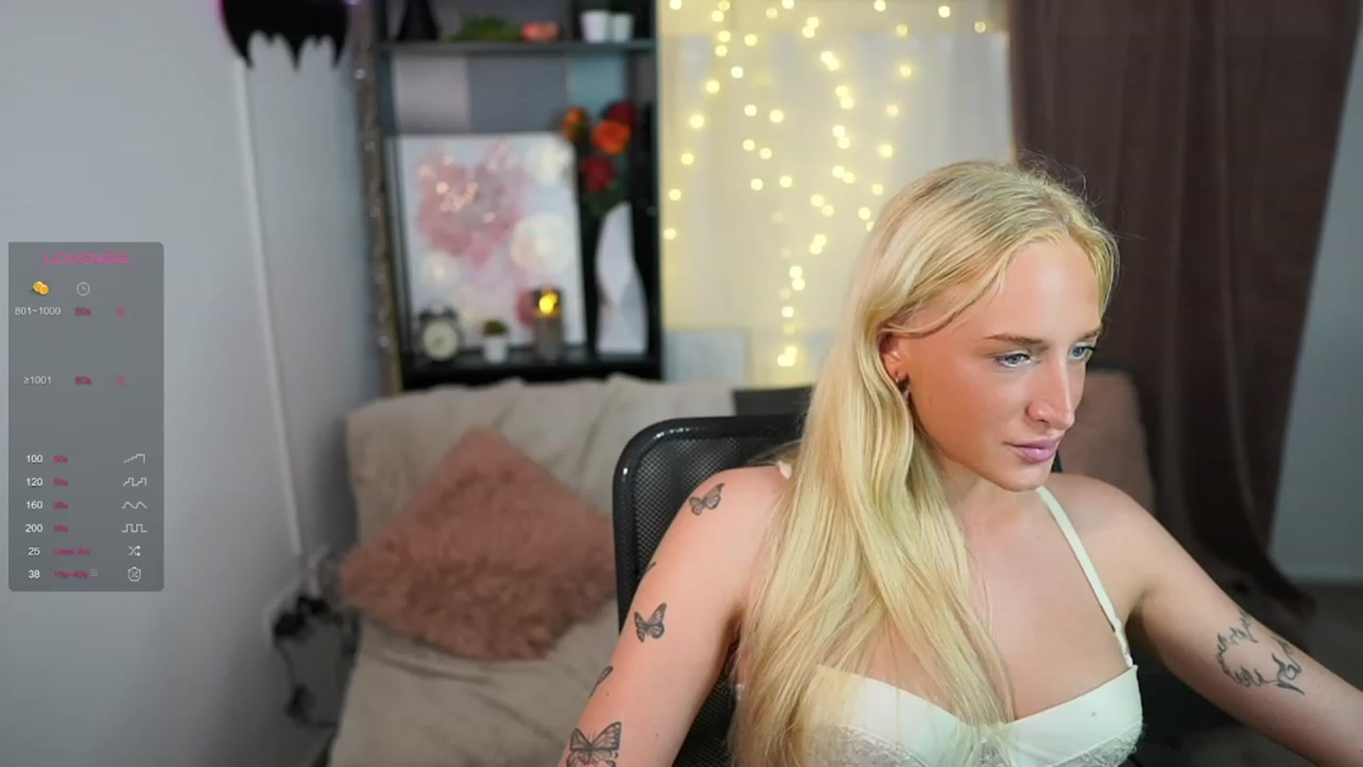 Gallery image thumbnail from NicoletteShea's myfreecams stream on, 09/26/2023, 19:23 image 15 of 20