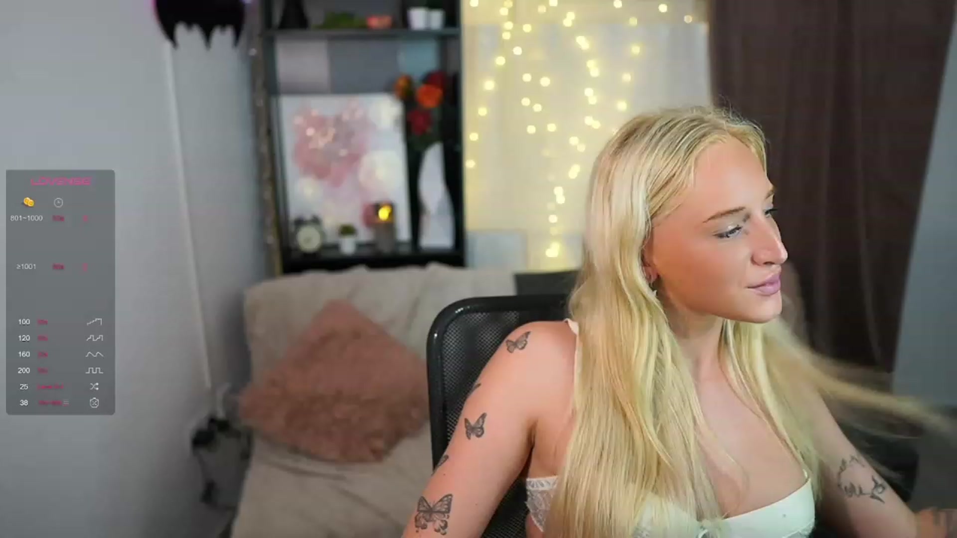 Gallery image thumbnail from NicoletteShea's myfreecams stream on, 09/26/2023, 19:23 image 9 of 20