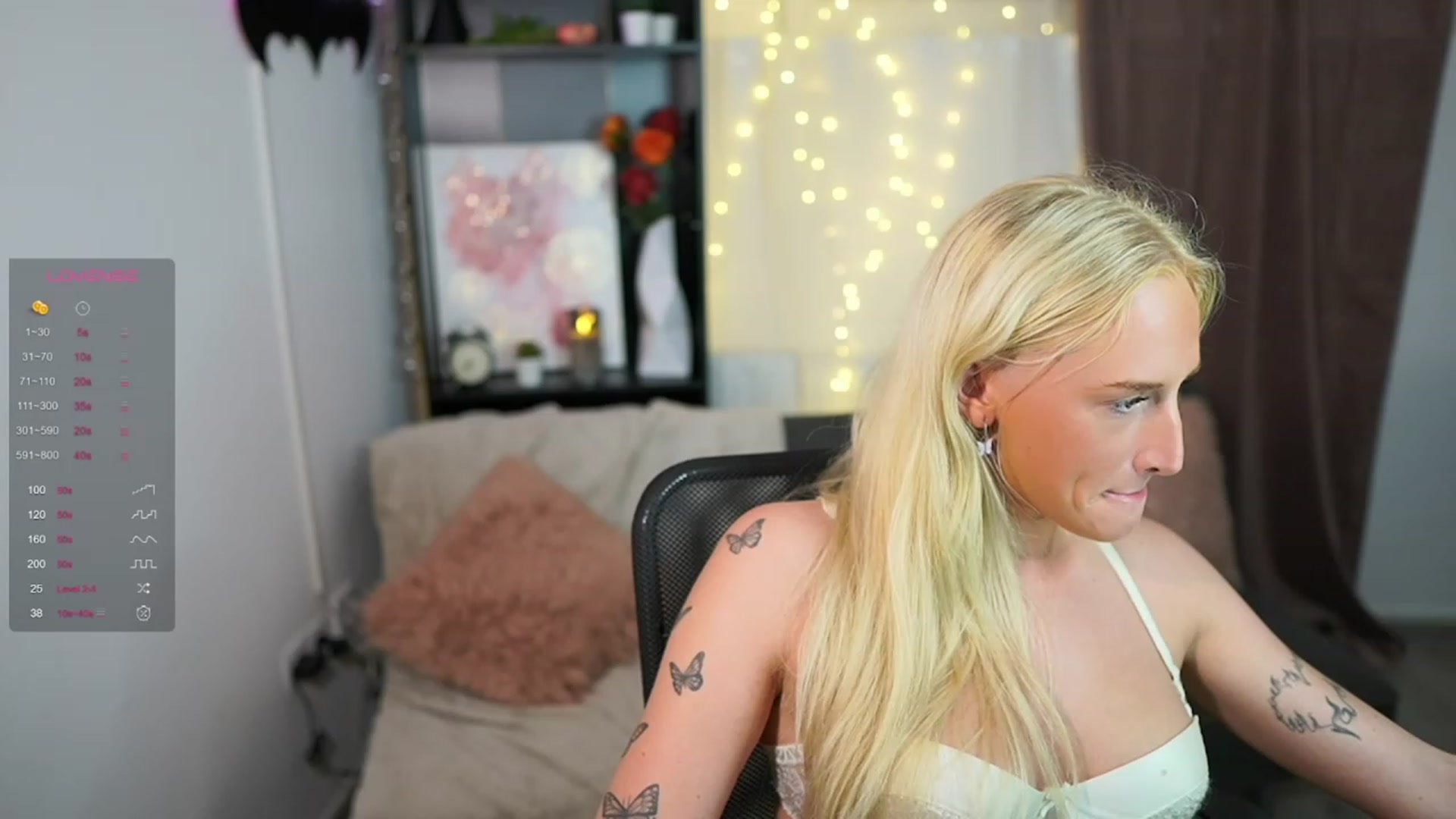 Gallery image thumbnail from NicoletteShea's myfreecams stream on, 09/26/2023, 19:23 image 14 of 20