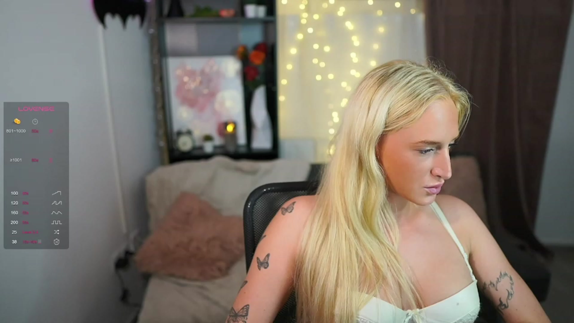 Gallery image thumbnail from NicoletteShea's myfreecams stream on, 09/26/2023, 20:58 image 2 of 20