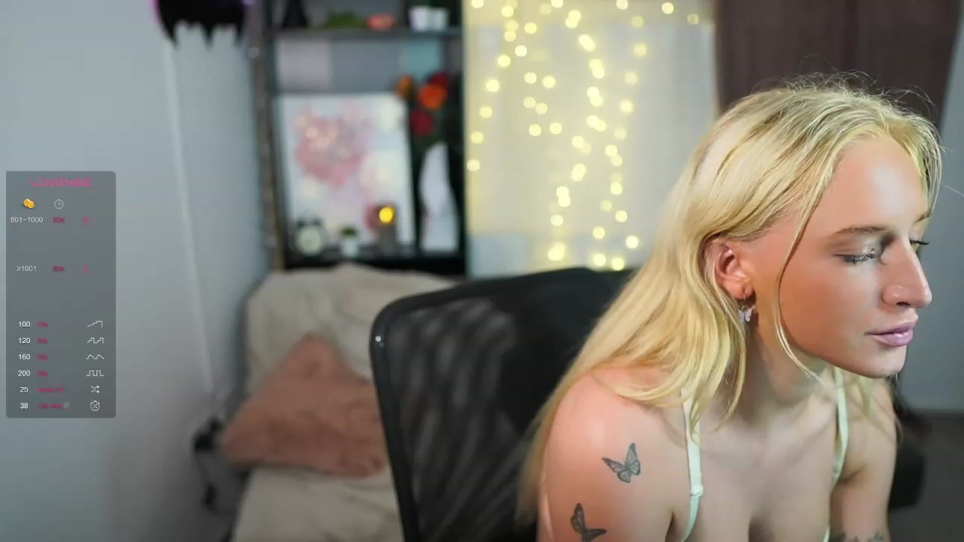 Gallery image thumbnail from NicoletteShea's myfreecams stream on, 09/26/2023, 21:28 image 7 of 20