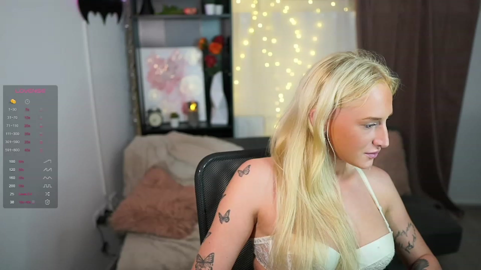 Gallery image thumbnail from NicoletteShea's myfreecams stream on, 09/26/2023, 21:44 image 4 of 20