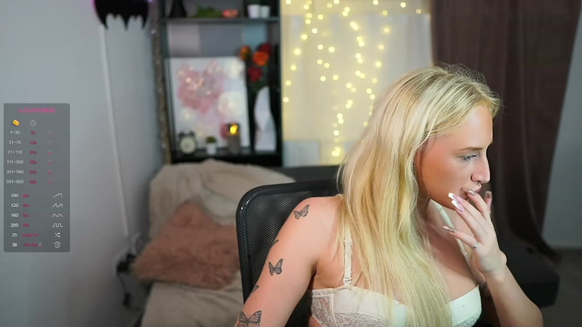 Gallery image thumbnail from NicoletteShea's myfreecams stream on, 09/26/2023, 21:44 image 7 of 20