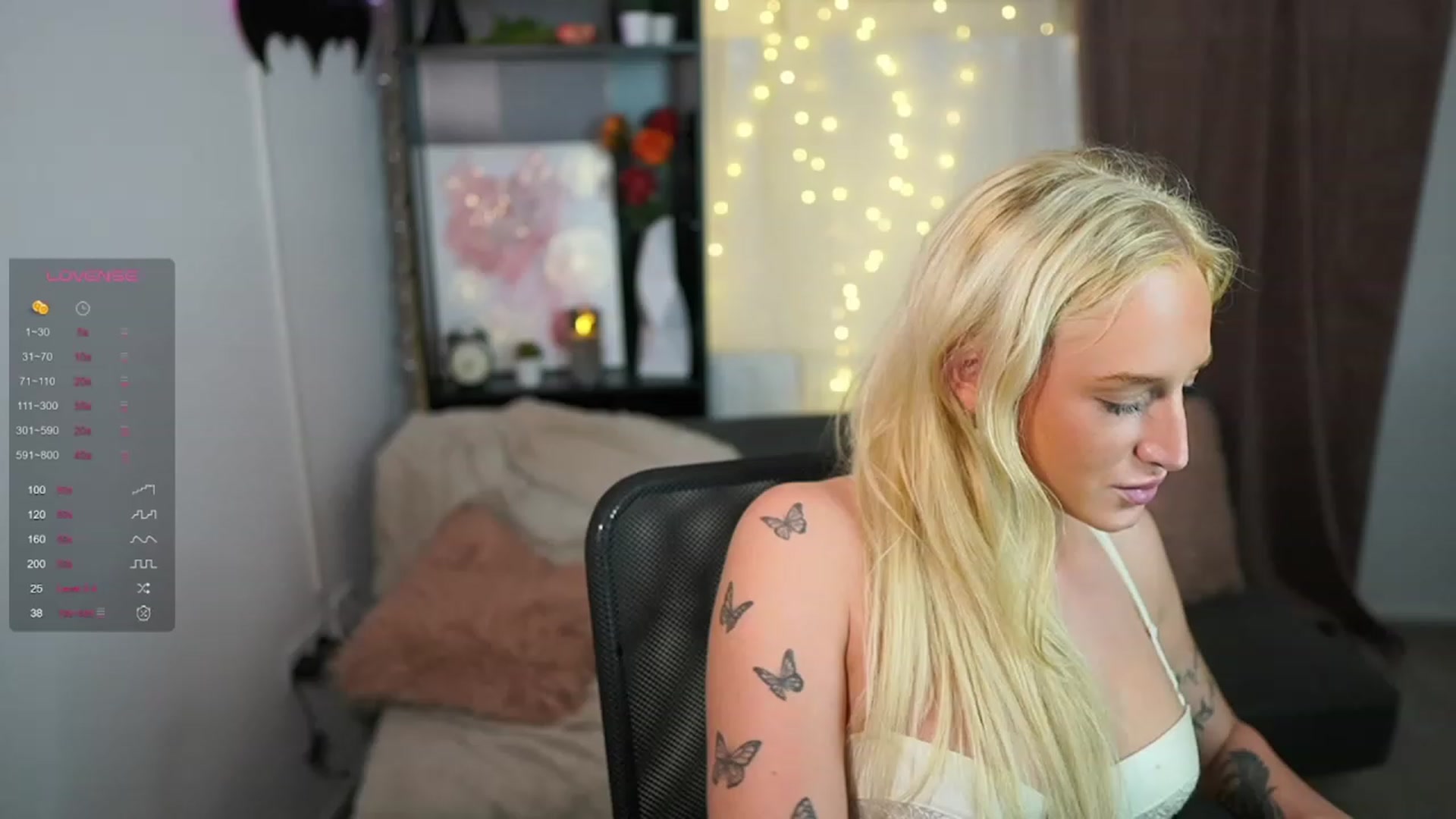 Gallery image thumbnail from NicoletteShea's myfreecams stream on, 09/26/2023, 21:44 image 2 of 20