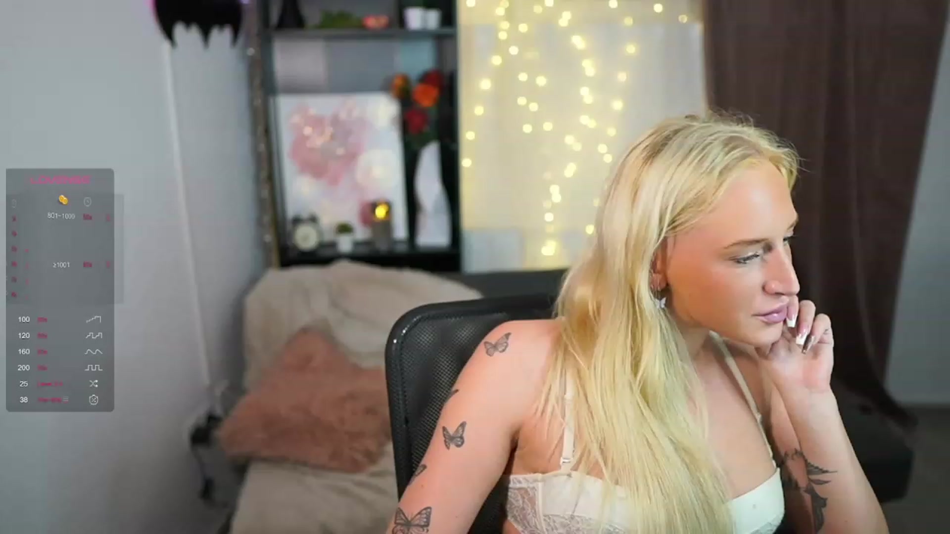 Gallery image thumbnail from NicoletteShea's myfreecams stream on, 09/26/2023, 21:44 image 6 of 20