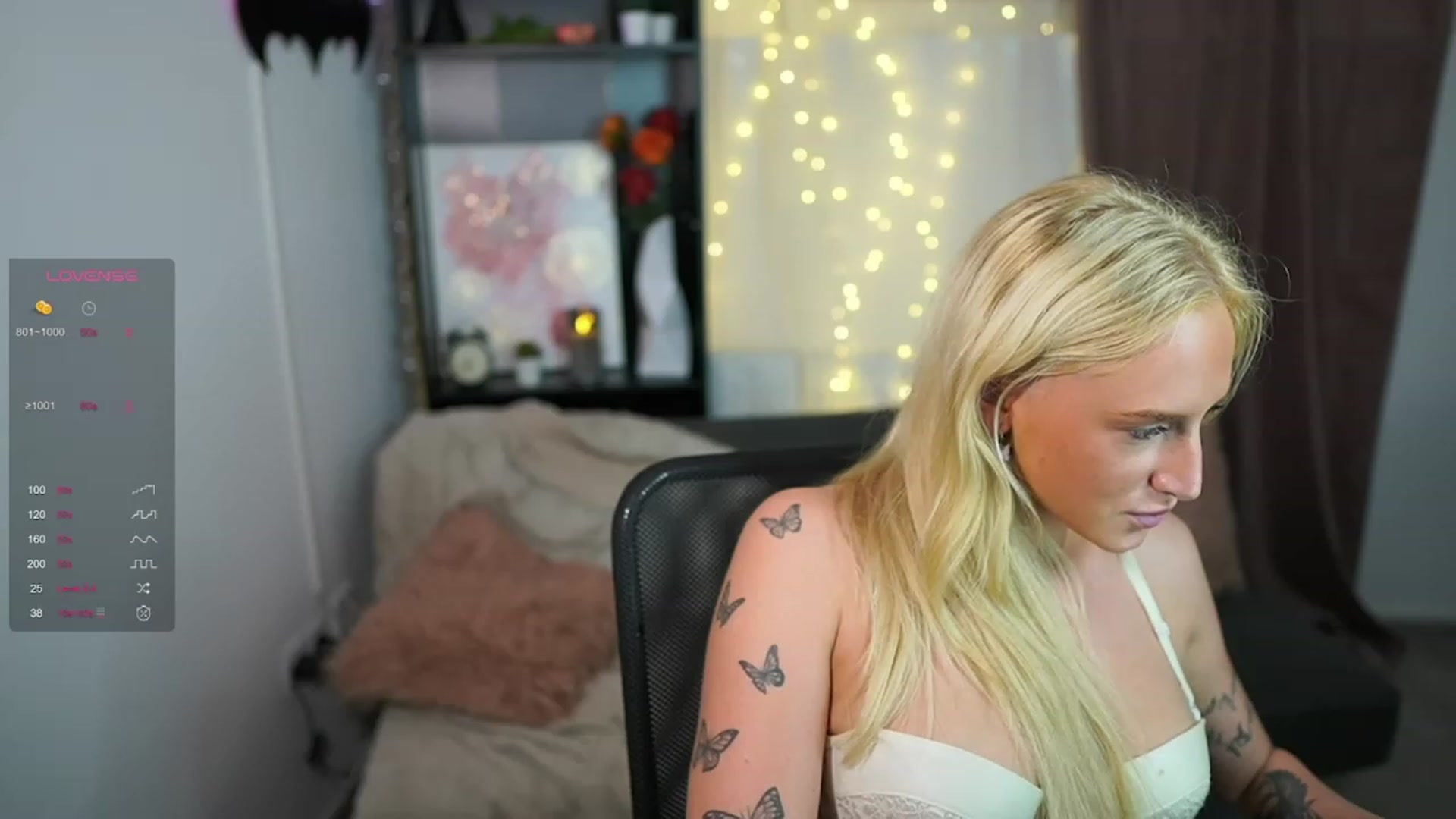 Gallery image thumbnail from NicoletteShea's myfreecams stream on, 09/26/2023, 22:49 image 4 of 20