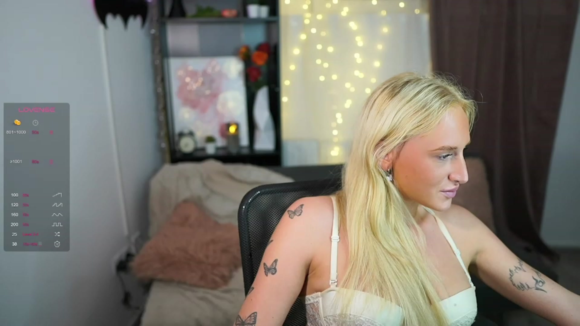 Gallery image thumbnail from NicoletteShea's myfreecams stream on, 09/26/2023, 22:49 image 8 of 20