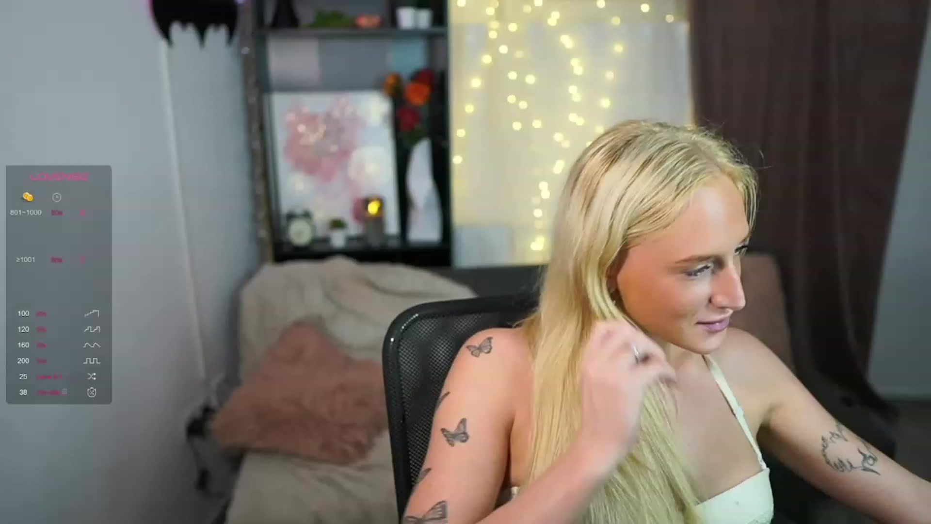 Gallery image thumbnail from NicoletteShea's myfreecams stream on, 09/26/2023, 22:49 image 6 of 20
