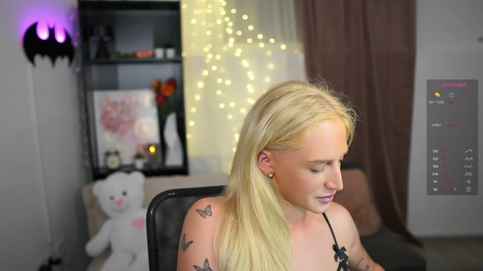 Gallery image thumbnail from NicoletteShea's myfreecams stream on, 09/29/2023, 19:56 image 5 of 20