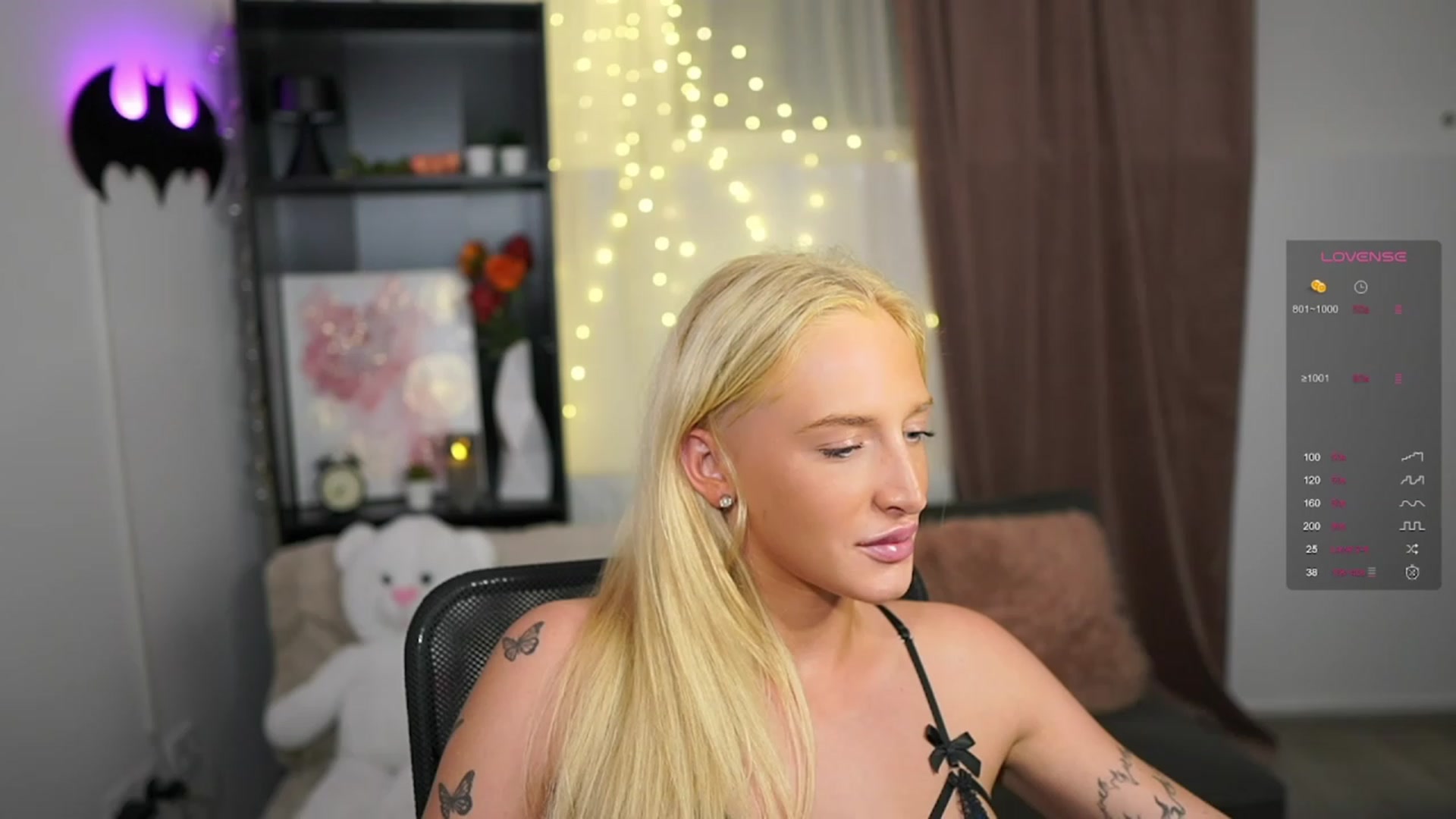 Gallery image thumbnail from NicoletteShea's myfreecams stream on, 09/29/2023, 19:56 image 17 of 20