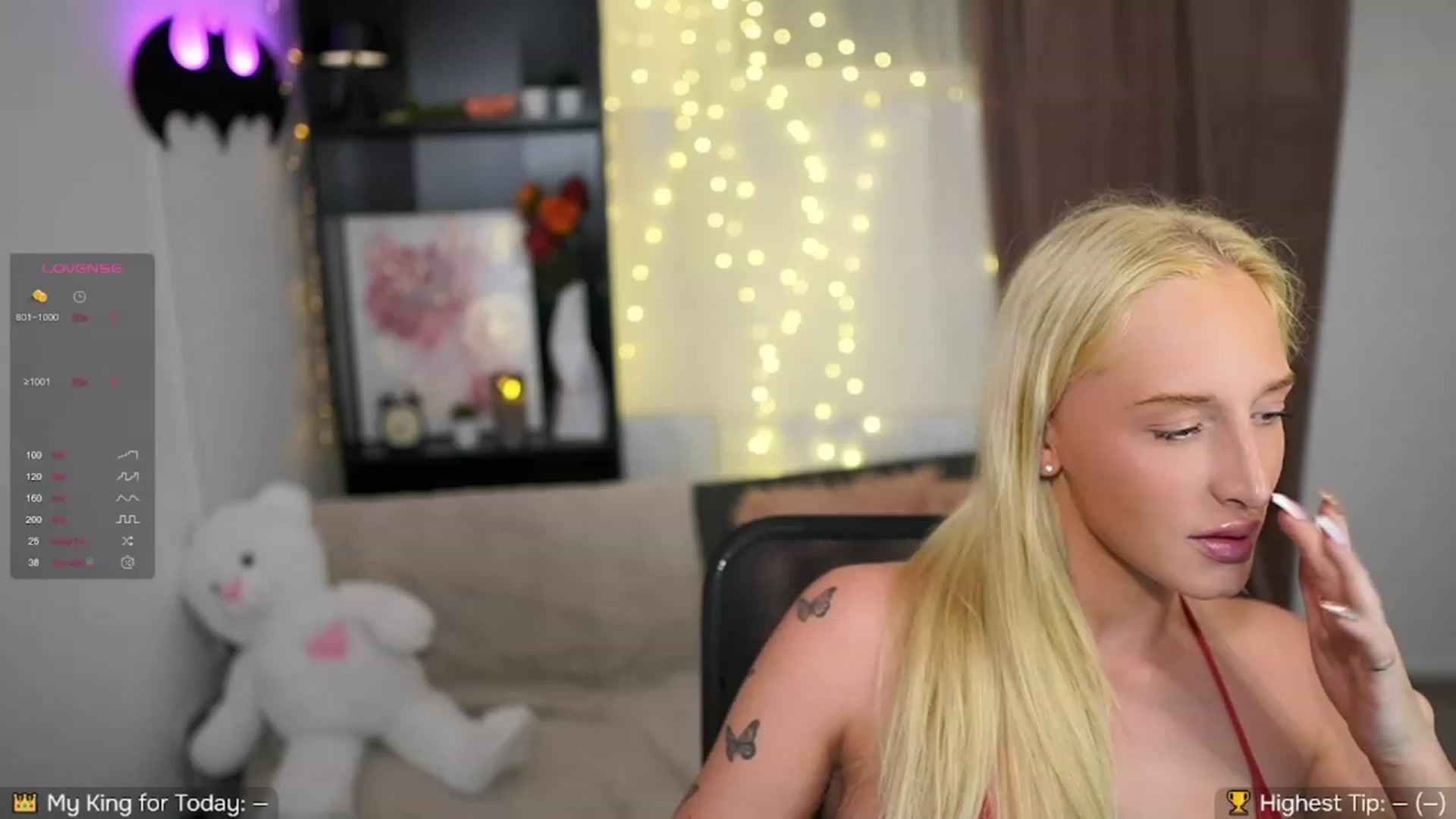 Gallery image thumbnail from NicoletteShea's myfreecams stream on, 10/03/2023, 20:06 image 2 of 20