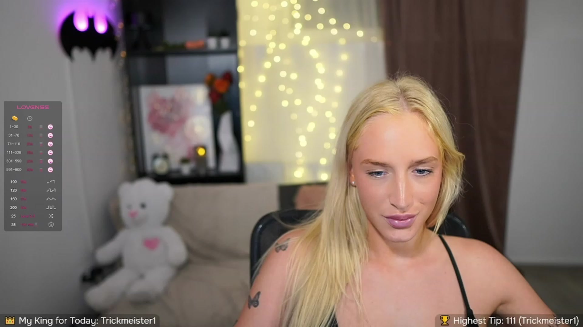 Gallery image thumbnail from NicoletteShea's myfreecams stream on, 10/04/2023, 17:35 image 12 of 20
