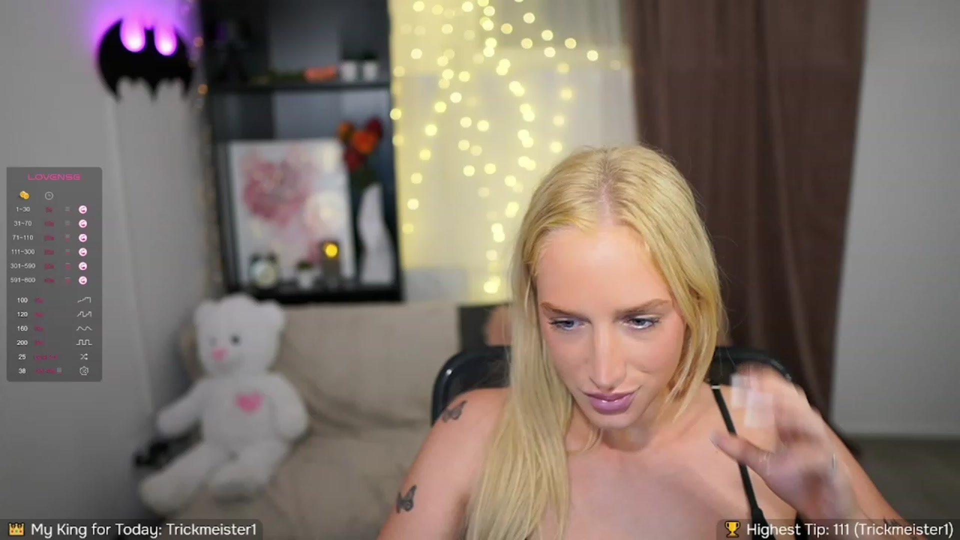 Gallery image thumbnail from NicoletteShea's myfreecams stream on, 10/04/2023, 17:35 image 16 of 20