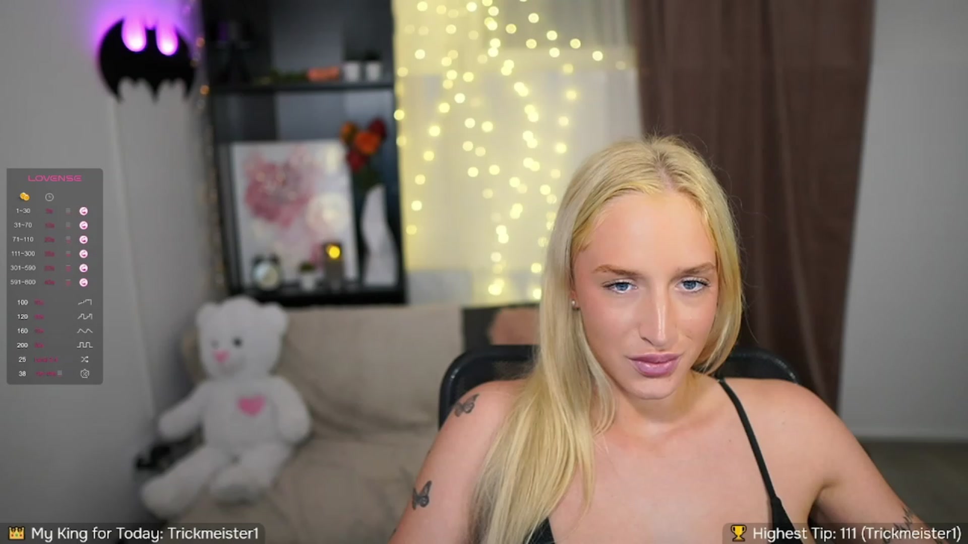 Gallery image thumbnail from NicoletteShea's myfreecams stream on, 10/04/2023, 17:35 image 15 of 20