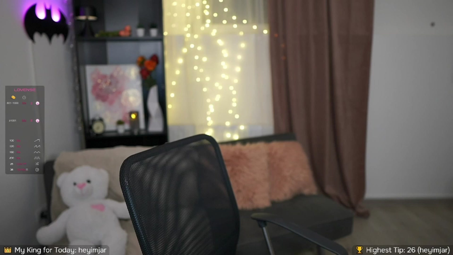 Gallery image thumbnail from NicoletteShea's myfreecams stream on, 10/09/2023, 20:27 image 15 of 20
