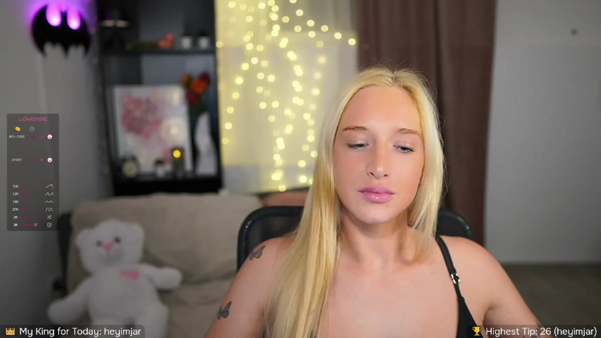 Gallery image thumbnail from NicoletteShea's myfreecams stream on, 10/09/2023, 20:27 image 17 of 20