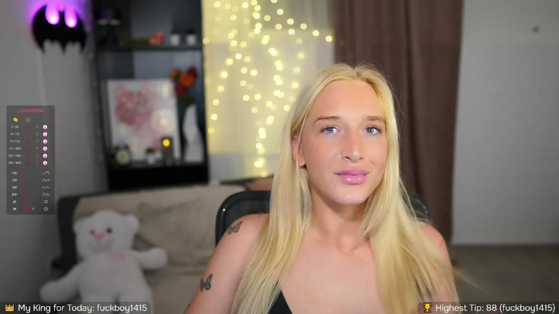 Gallery image thumbnail from NicoletteShea's myfreecams stream on, 10/09/2023, 23:20 image 15 of 20