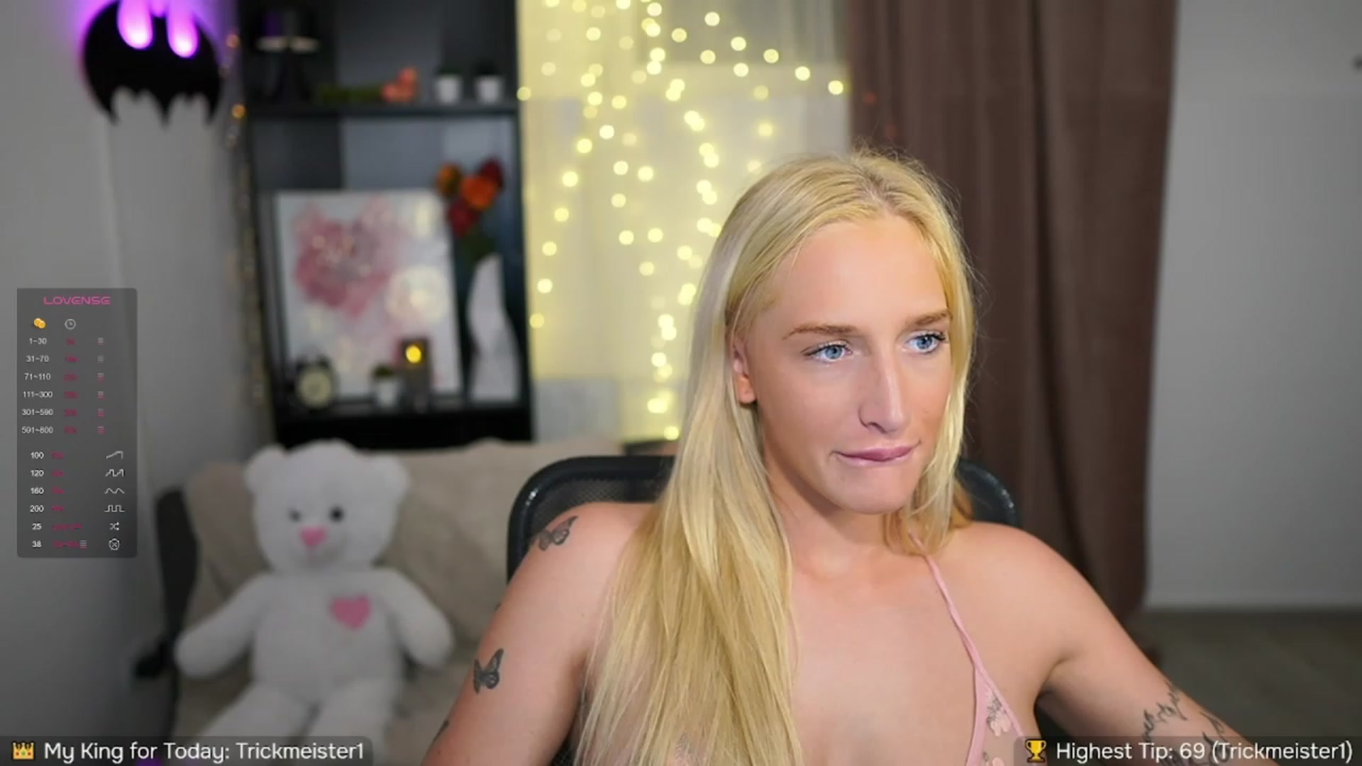 Gallery image thumbnail from NicoletteShea's myfreecams stream on, 10/10/2023, 19:03 image 3 of 20