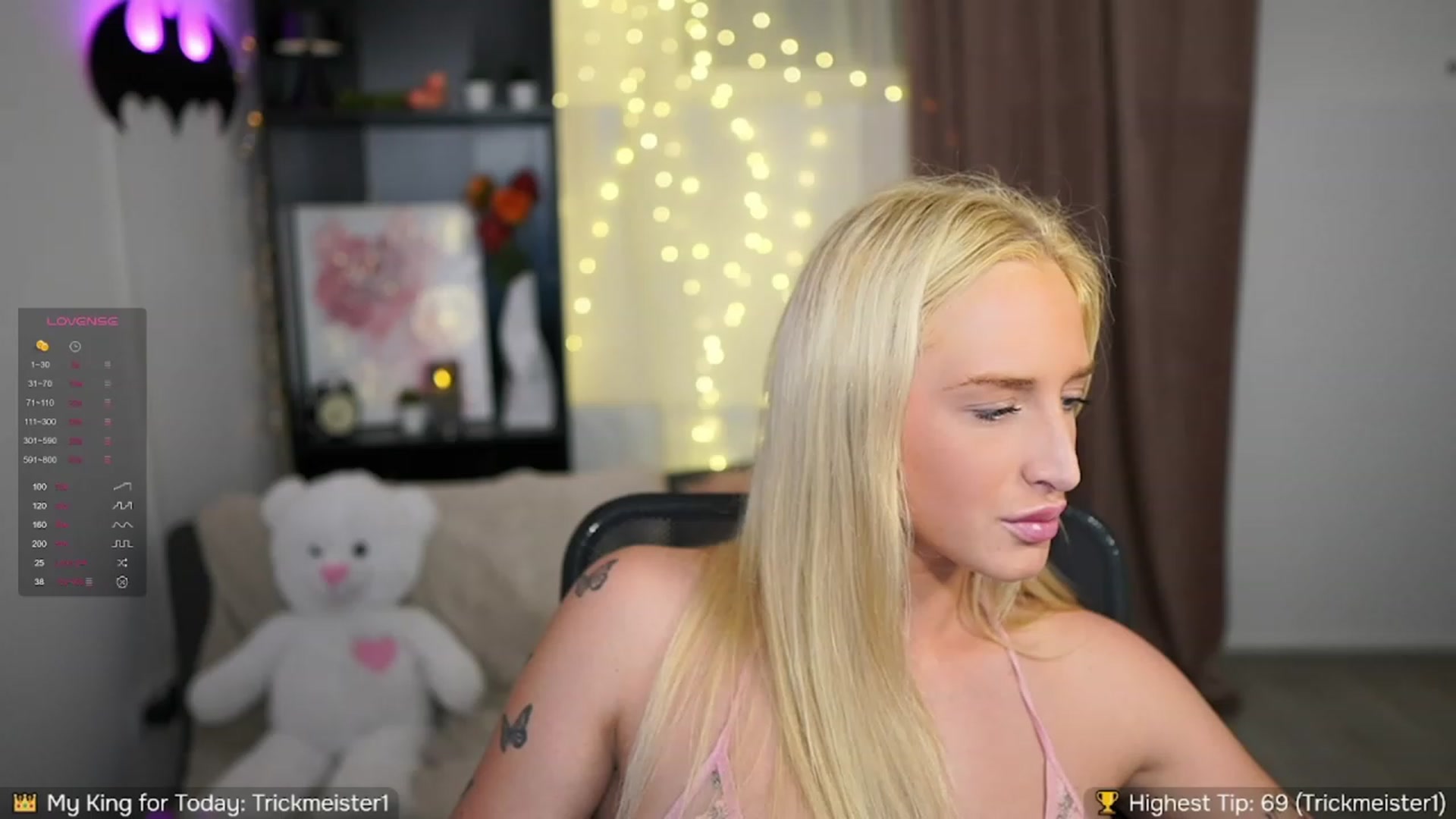 Gallery image thumbnail from NicoletteShea's myfreecams stream on, 10/10/2023, 19:03 image 8 of 20