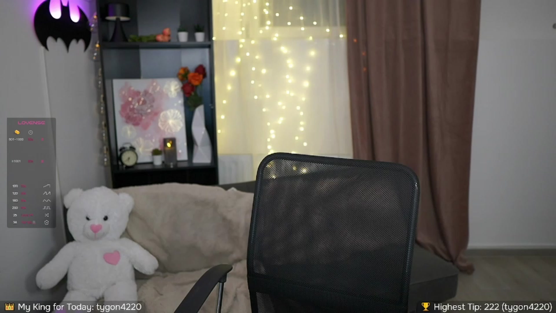 Gallery image thumbnail from NicoletteShea's myfreecams stream on, 10/10/2023, 21:47 image 5 of 20