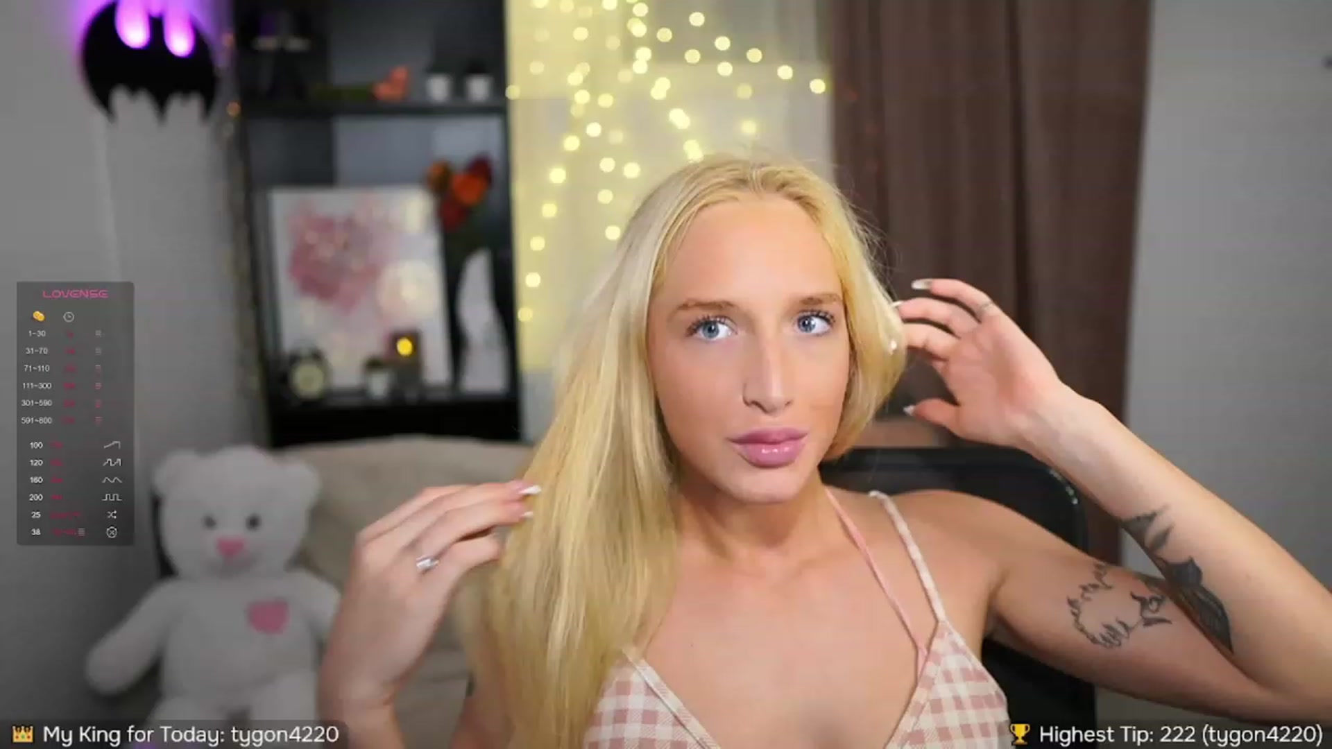 Gallery image thumbnail from NicoletteShea's myfreecams stream on, 10/10/2023, 21:47 image 18 of 20
