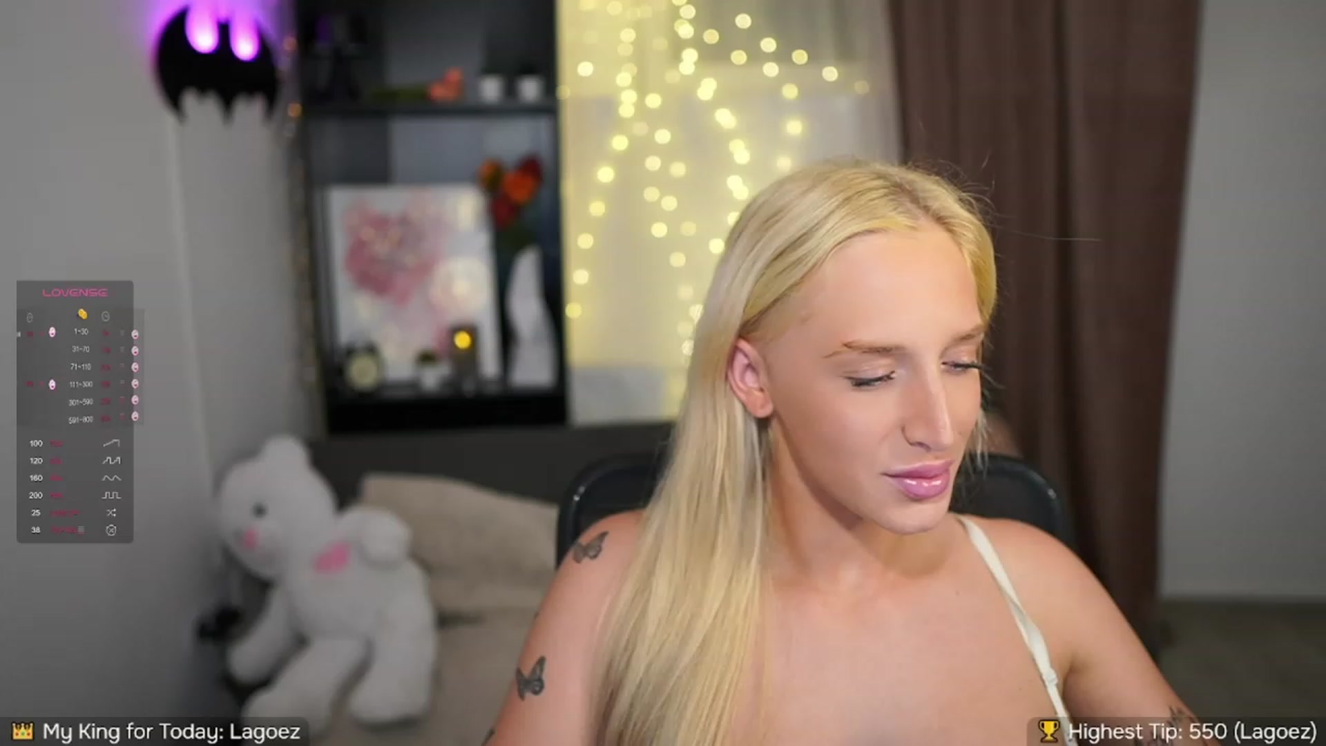 Gallery image thumbnail from NicoletteShea's myfreecams stream on, 10/12/2023, 19:44 image 12 of 20