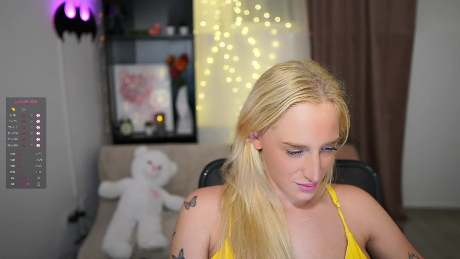 Gallery image thumbnail from NicoletteShea's myfreecams stream on, 10/13/2023, 19:21 image 18 of 20