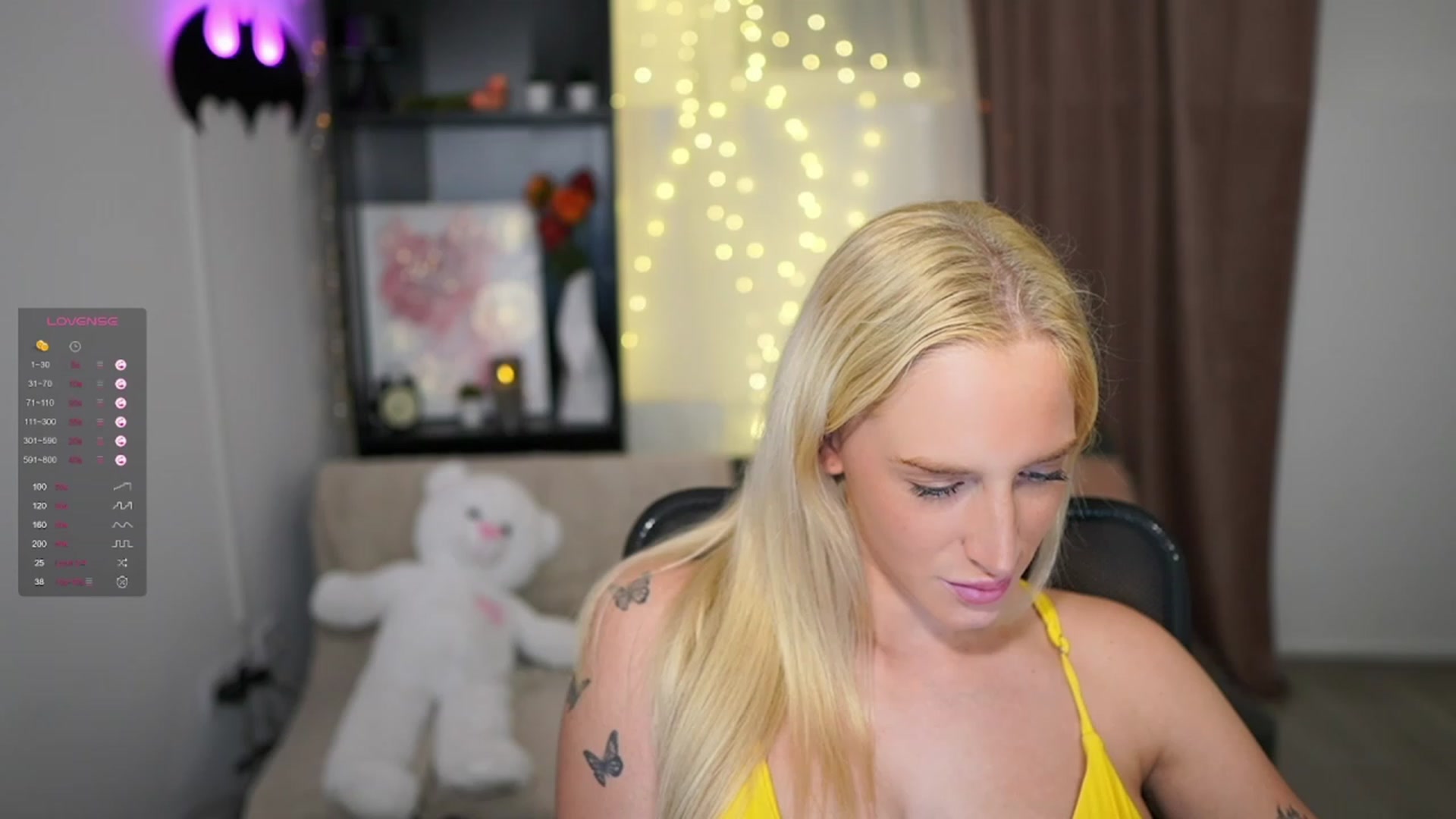 Gallery image thumbnail from NicoletteShea's myfreecams stream on, 10/13/2023, 19:21 image 12 of 20