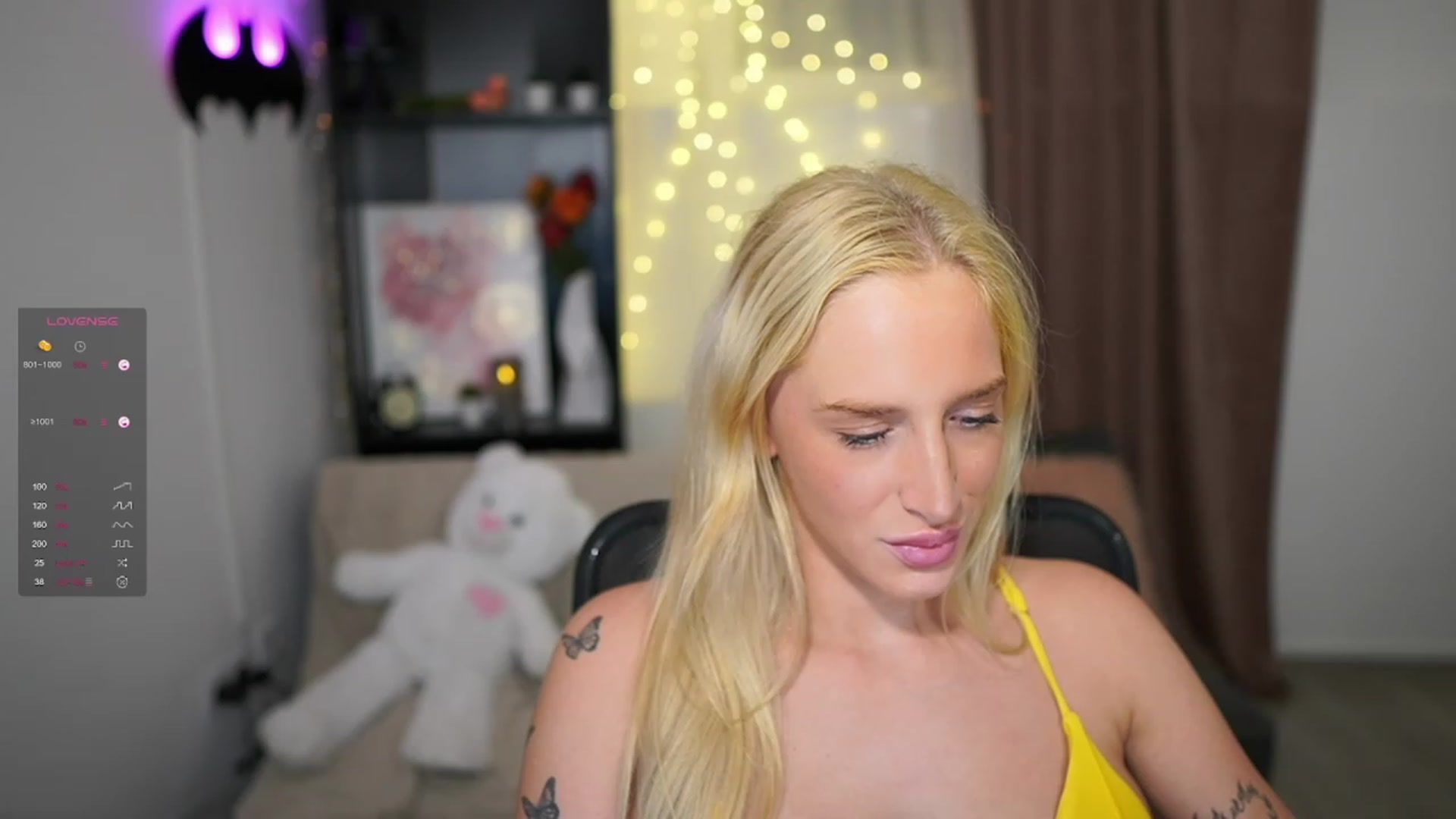 Gallery image thumbnail from NicoletteShea's myfreecams stream on, 10/13/2023, 21:05 image 17 of 20