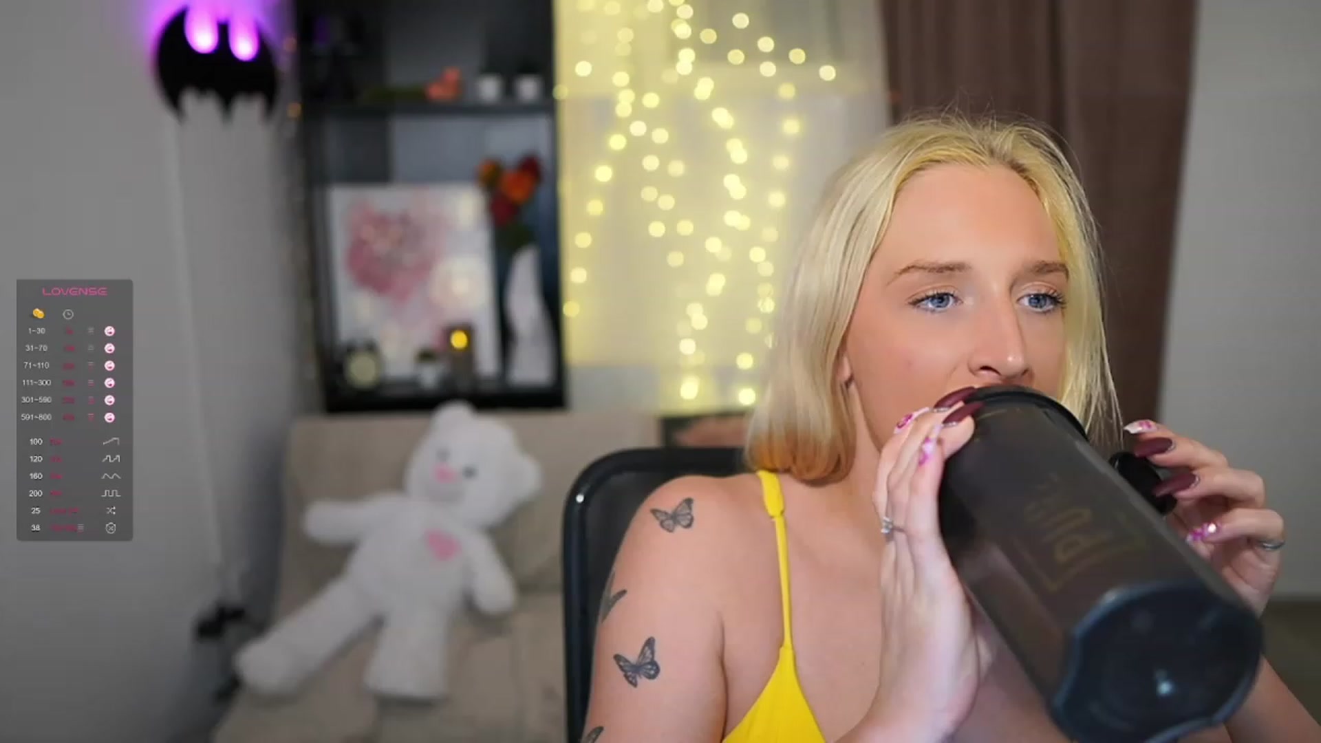 Gallery image thumbnail from NicoletteShea's myfreecams stream on, 10/13/2023, 21:05 image 15 of 20