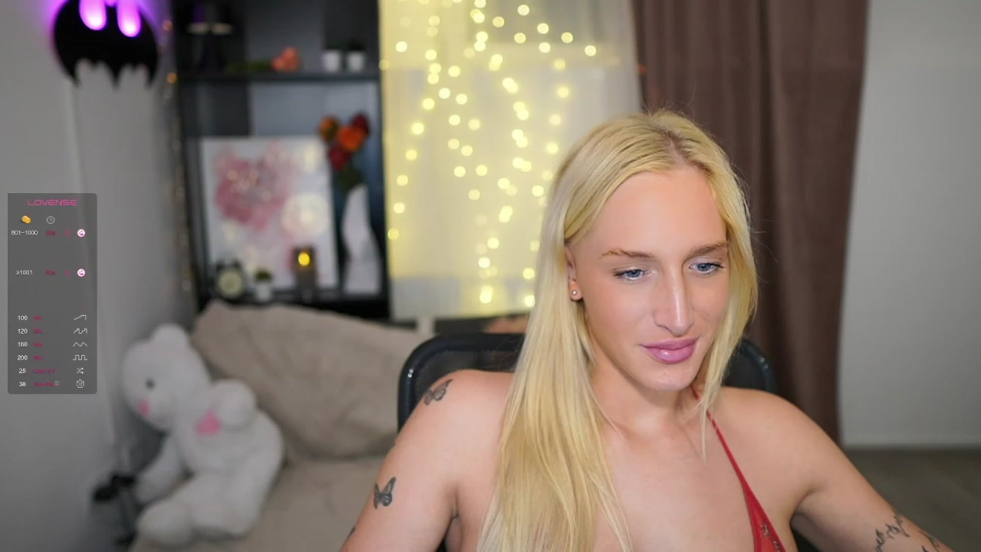 Gallery image thumbnail from NicoletteShea's myfreecams stream on, 10/16/2023, 14:49 image 6 of 20