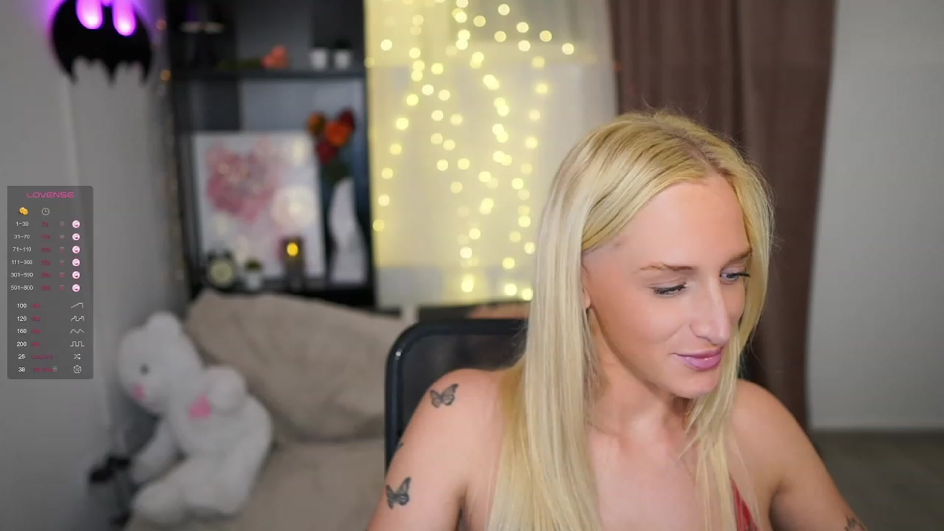 Gallery image thumbnail from NicoletteShea's myfreecams stream on, 10/16/2023, 14:49 image 10 of 20