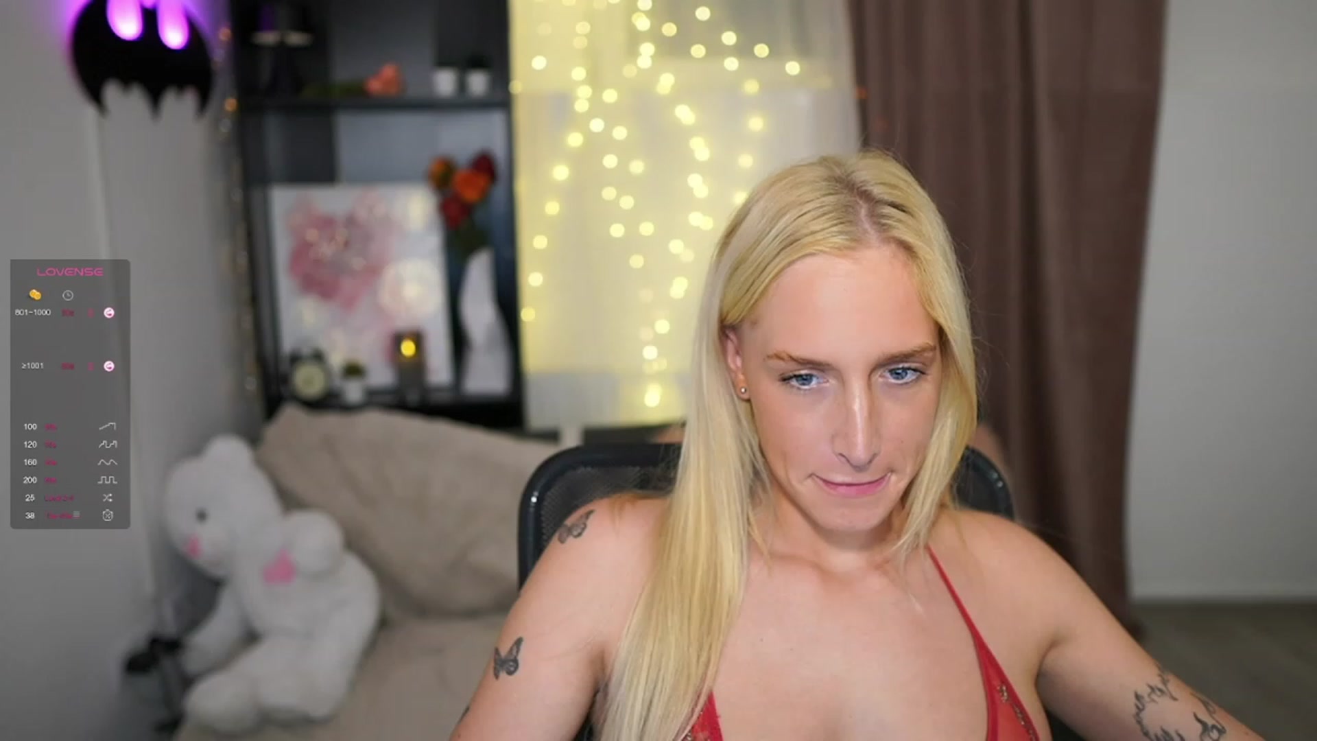 Gallery image thumbnail from NicoletteShea's myfreecams stream on, 10/16/2023, 14:49 image 8 of 20