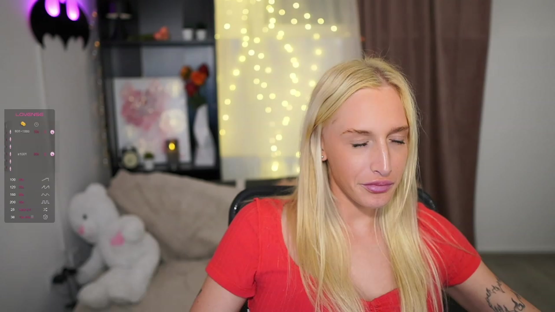Gallery image thumbnail from NicoletteShea's myfreecams stream on, 10/16/2023, 14:49 image 15 of 20