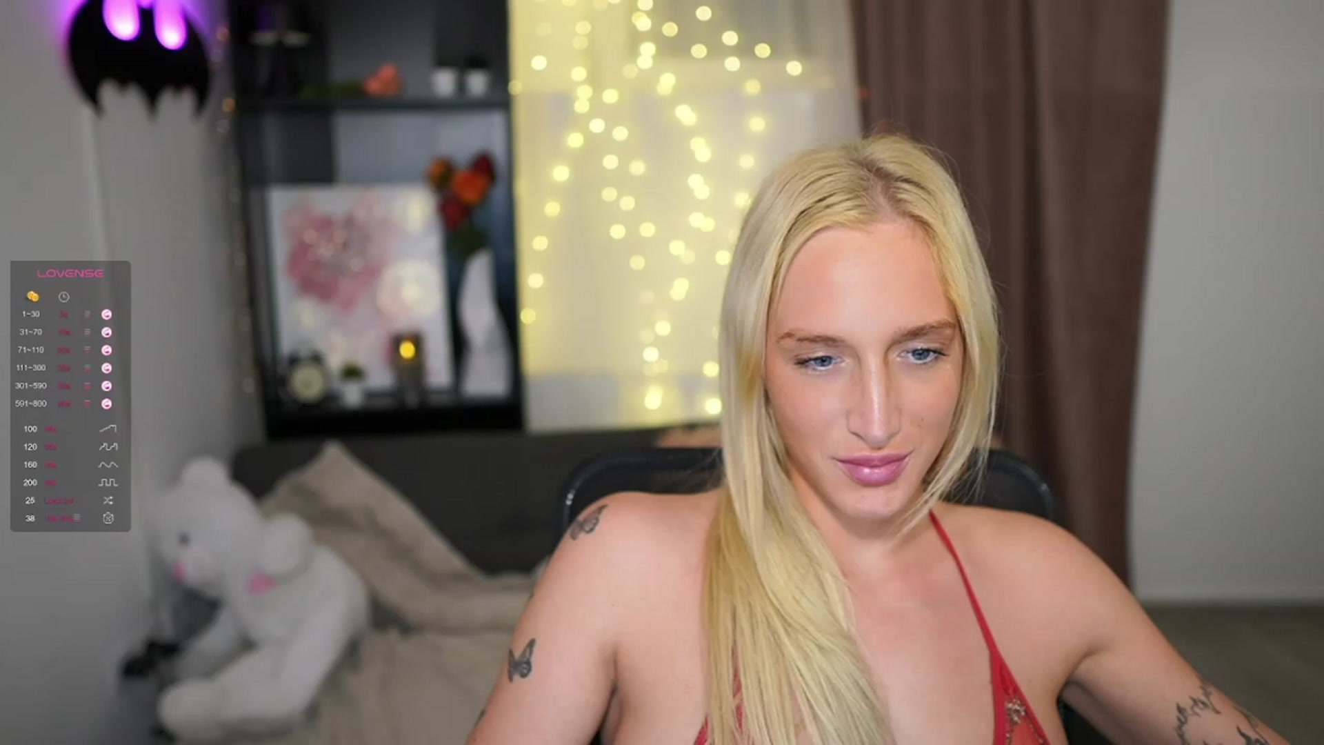 Gallery image thumbnail from NicoletteShea's myfreecams stream on, 10/16/2023, 17:15 image 5 of 20